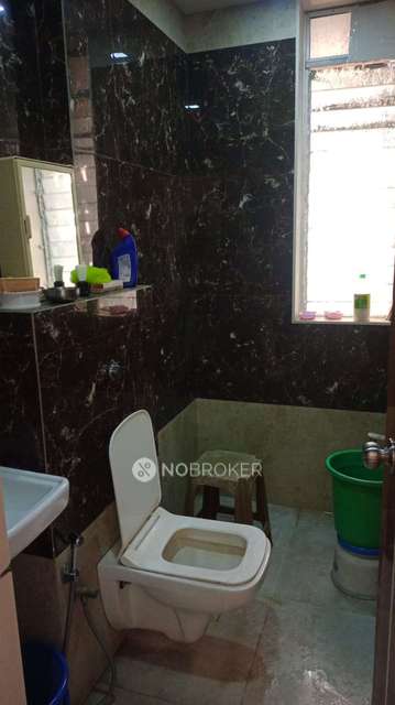 2 BHK Flat In Balaji Sharan For Sale  In Matunga West