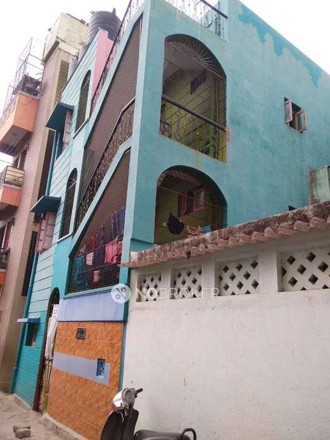 4+ BHK Flat For Sale  In Minhaj Nagar, 