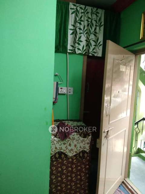 4+ BHK Flat For Sale  In Minhaj Nagar, 