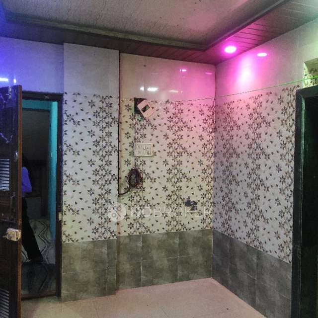 1 RK Flat In Laxmi Niwas Nerul West For Sale  In Bancholi Maidan