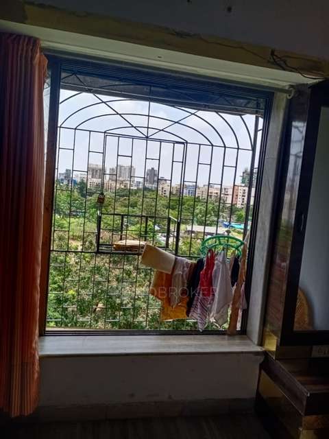 2 BHK Flat In Soni Palace Chs For Sale  In Borivali West
