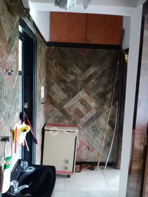 2 BHK Flat In Soni Palace Chs For Sale  In Borivali West