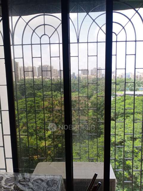 2 BHK Flat In Soni Palace Chs For Sale  In Borivali West