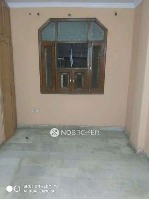 3 BHK Flat for Rent  In  Moti Nagar