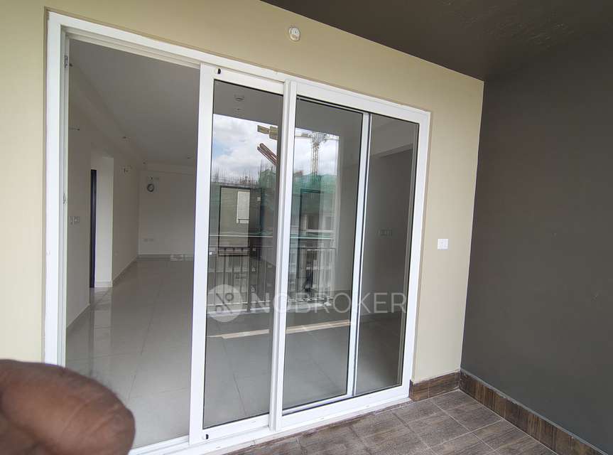 3 BHK Flat In Nsl East County For Sale  In Uppal