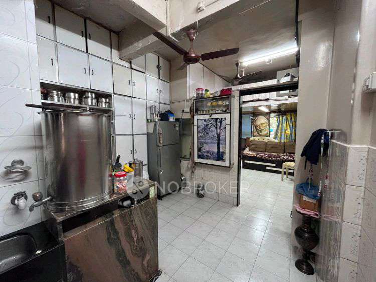 1 RK Flat In Bhatia Bhuvan For Sale  In Dadar