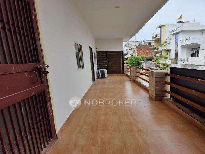 Shop in Shastri Nagar, Ghaziabad for Rent 