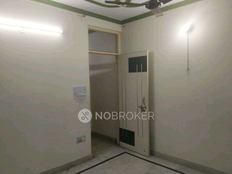 2 BHK Flat In Standalone Building  For Sale  In Preet Vihar