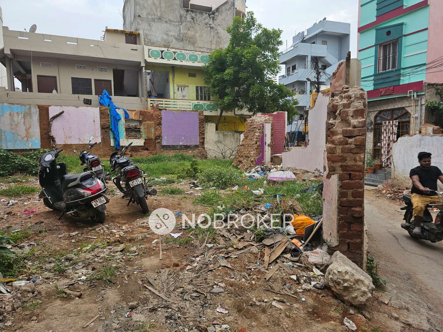 Plot For Sale  In Bakaram,