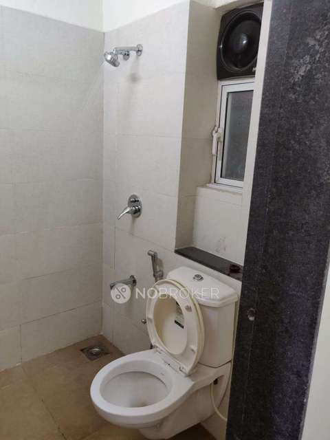 2 BHK Flat In Indiabulls Greens Aster Chsl For Sale  In Sawala Apta Road