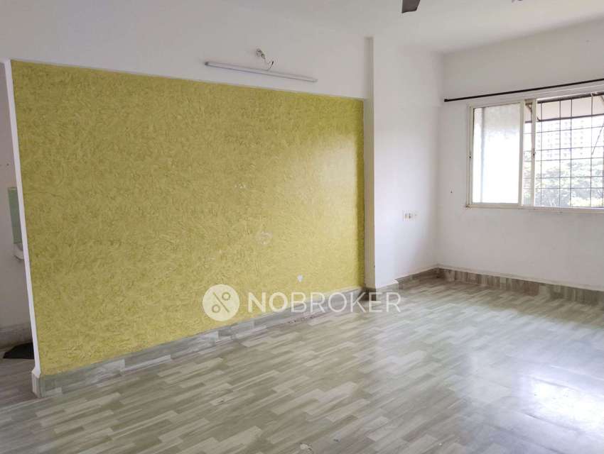 2 BHK Flat In Radhika Co Op Hsg Society For Sale  In Dattawadi