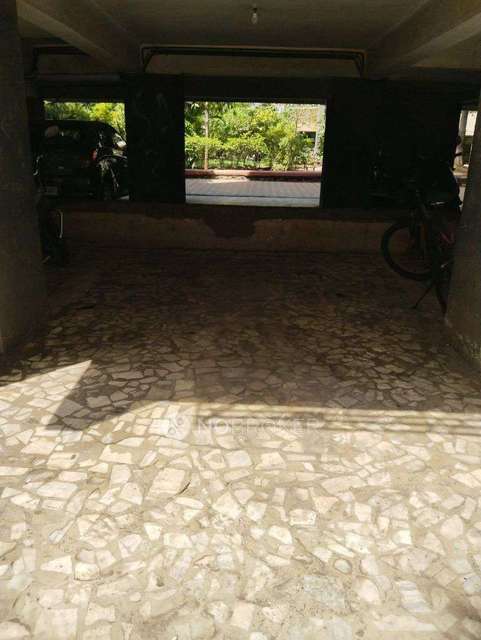 2 BHK Flat In Radhika Co Op Hsg Society For Sale  In Dattawadi