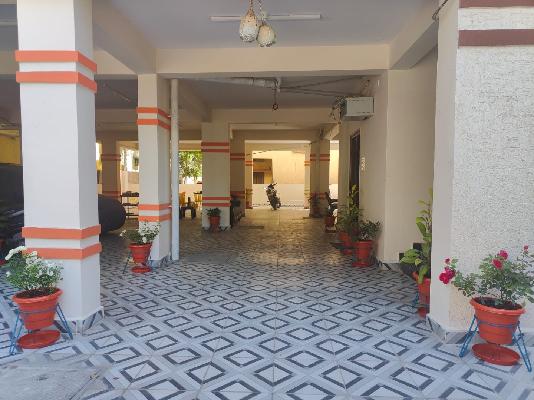 PG for Boys in Serilingampalle