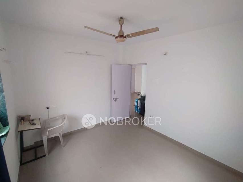 Single Room for Female In 2 BHK  In Sahyadri Villa, Bhintade Nagar In Bhintade Nagar