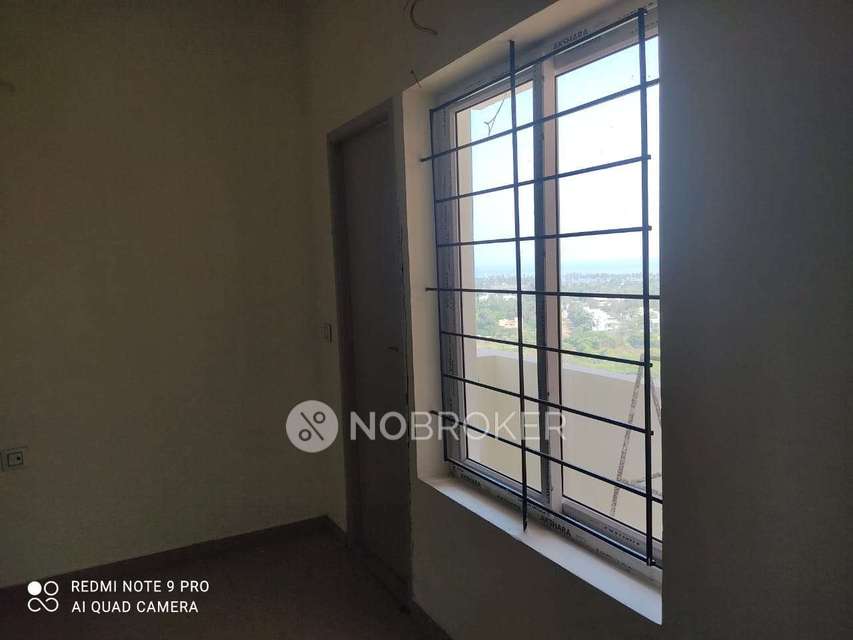 3 BHK Flat In Neelkamal Apartments For Sale  In Kazhipattur