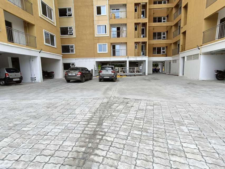 2 BHK Flat In Revolution One For Sale  In Padur