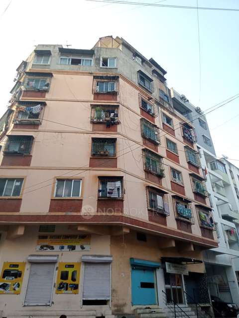 1 BHK Flat In 99a Swapna Shilpa  For Sale  In Mangalwar Peth, Kasba Peth