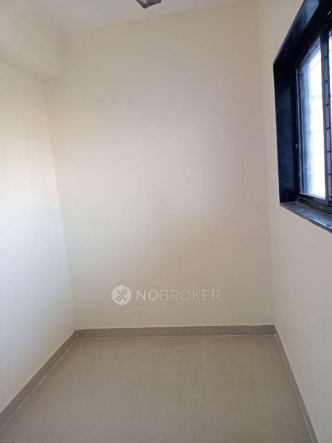 1 BHK Flat In 99a Swapna Shilpa  For Sale  In Mangalwar Peth, Kasba Peth