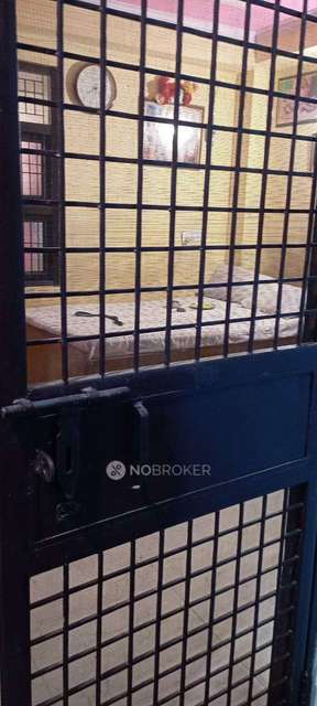 1 BHK Flat For Sale  In Mayur Vihar Phase Iii