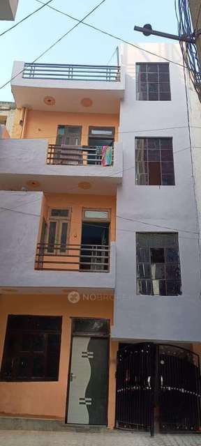 PG for Anyone in Sector 18