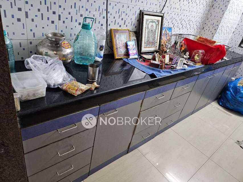 2 BHK Flat In Lok Everest Housing Society For Sale  In Mulund West