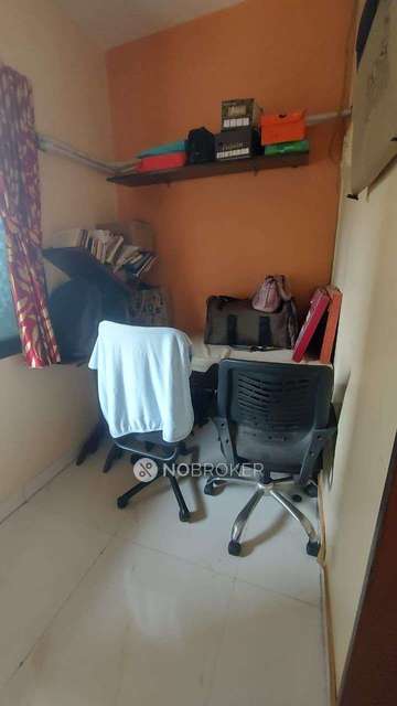 1 RK Flat In Abhilasha Shramik Chs For Sale  In Parel