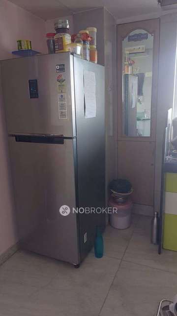 1 RK Flat In Abhilasha Shramik Chs For Sale  In Parel