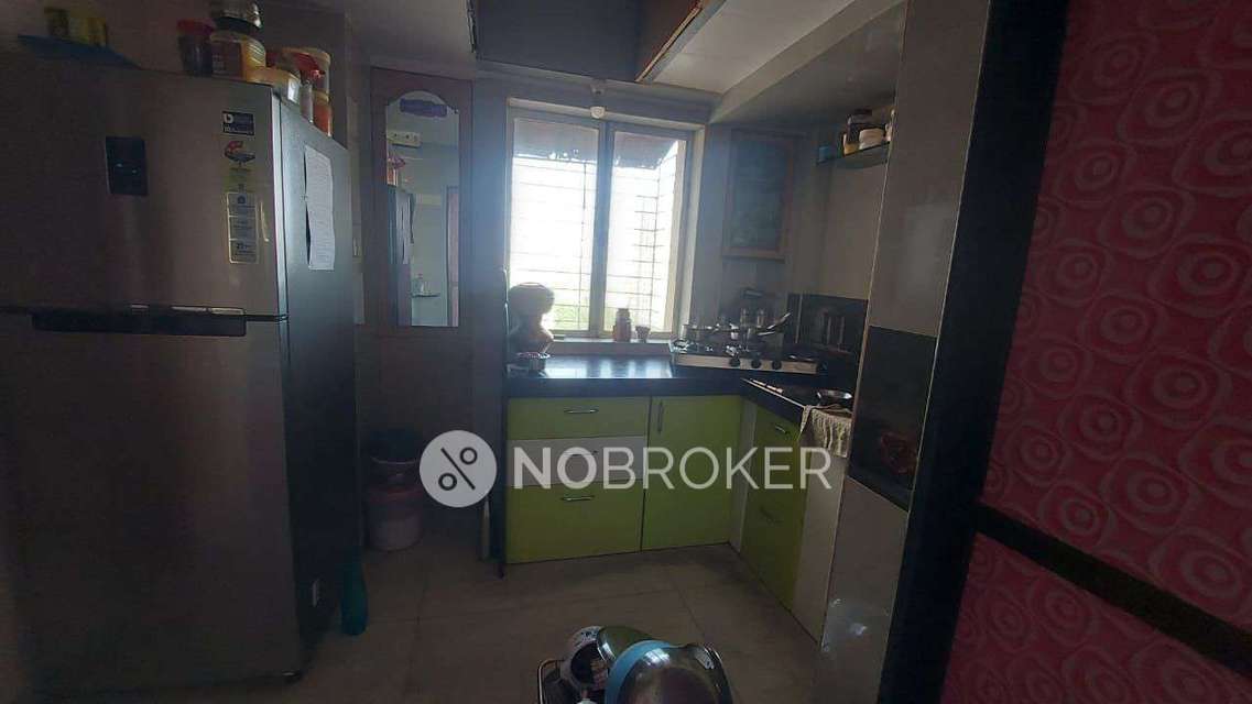 1 RK Flat In Abhilasha Shramik Chs For Sale  In Parel