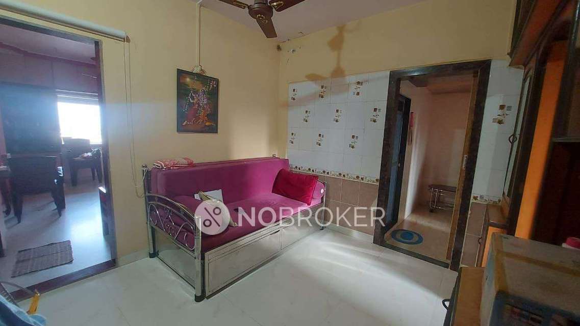 1 RK Flat In Abhilasha Shramik Chs For Sale  In Parel