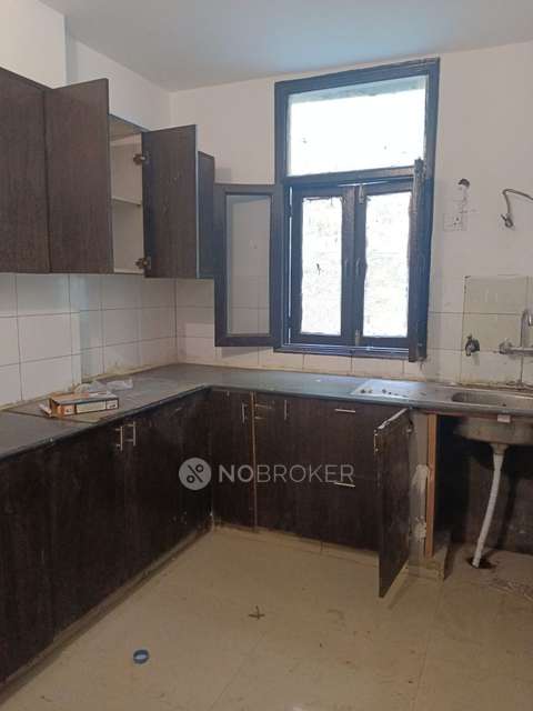 2 BHK Flat In Sir Syed Apartment For Sale  In Sector 110