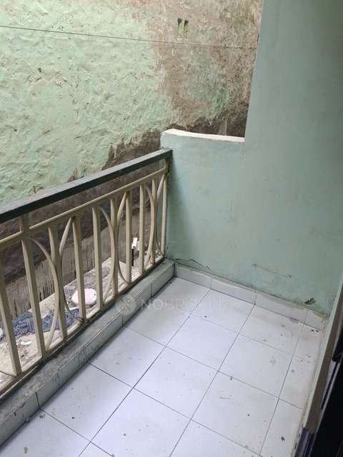 2 BHK Flat In Sir Syed Apartment For Sale  In Sector 110