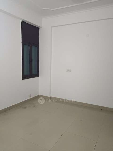2 BHK Flat In Sir Syed Apartment For Sale  In Sector 110