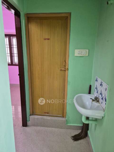 2 BHK Flat In Selvaraj Apartment For Sale  In Nanmangalam