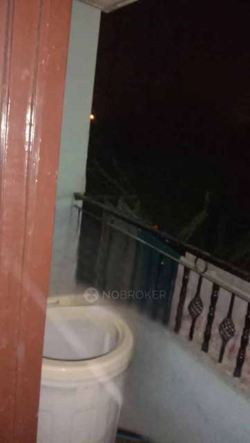 2 BHK Flat For Sale  In Laxmi Nagar