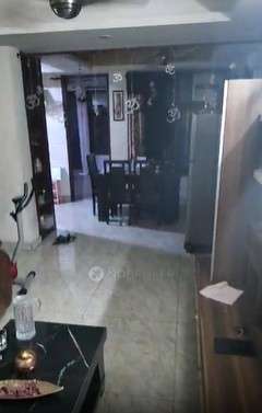 PG for Girls in Crossings Republik