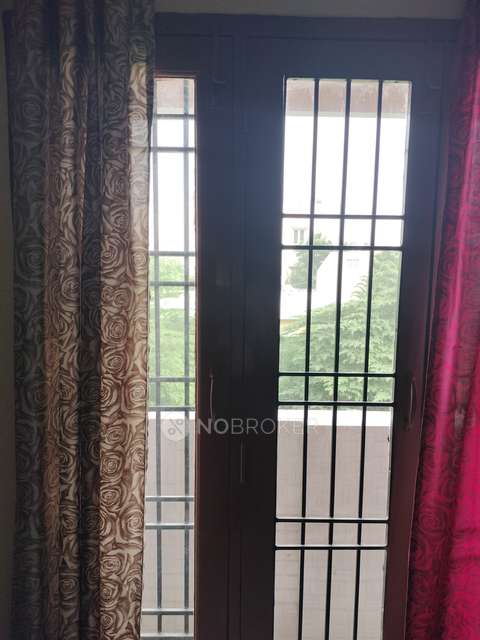 4+ BHK Flat For Sale  In Kolathur