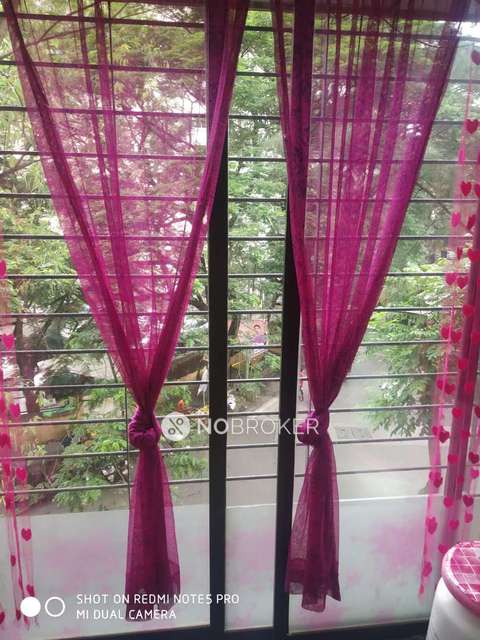 PG for Girls in S M Shetty School, Powai