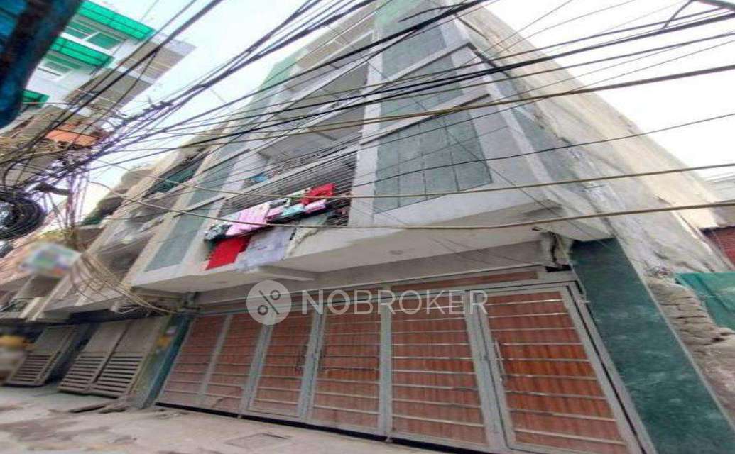 3 BHK Flat In Standalone Building  For Sale  In Okhla 