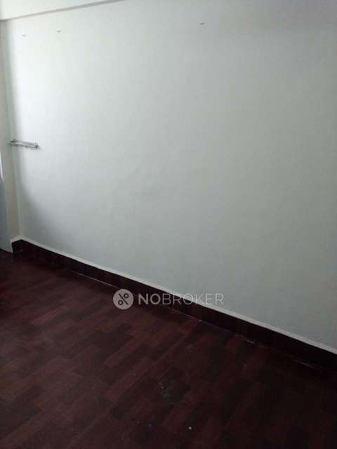 2 BHK Flat In Ganeshbaug Society For Sale  In Manik Baug