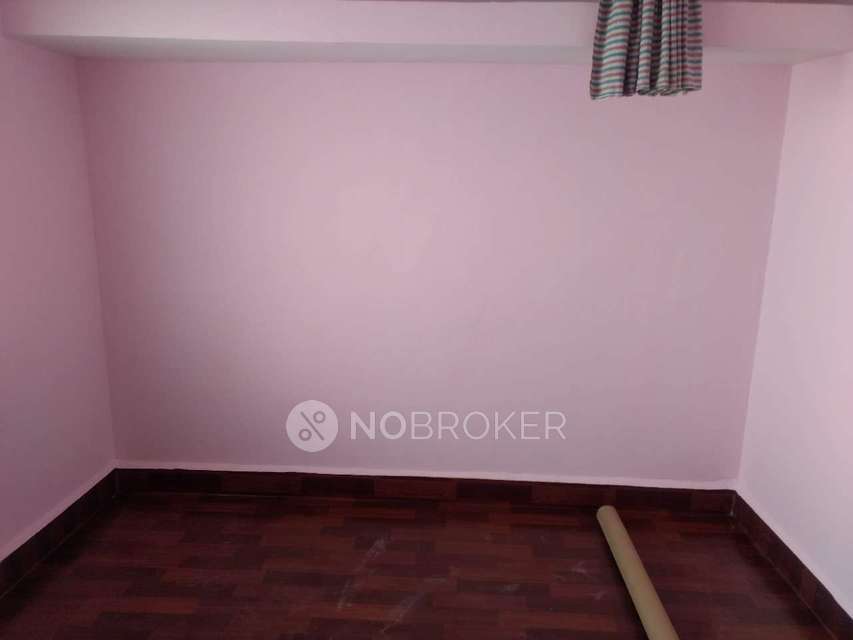 2 BHK Flat In Ganeshbaug Society For Sale  In Manik Baug