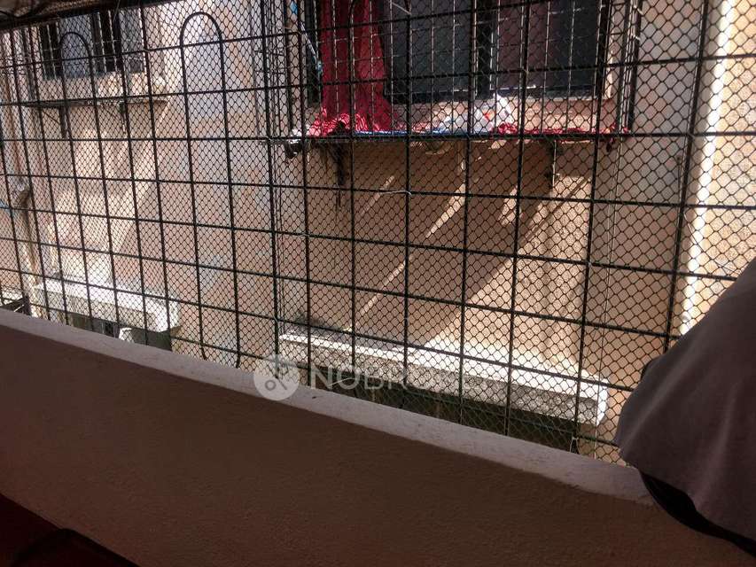 2 BHK Flat In Ganeshbaug Society For Sale  In Manik Baug