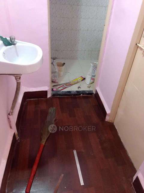 2 BHK Flat In Ganeshbaug Society For Sale  In Manik Baug