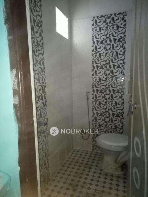 2 BHK Flat In Aziz Residency For Sale  In Nampally