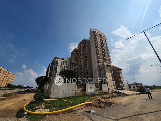 2 BHK Flat In Wave Hitech City for Rent  In Sector-5