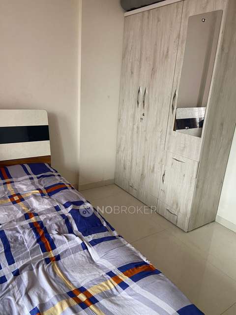 2 BHK Flat In Suyog Space for Rent  In Wakad