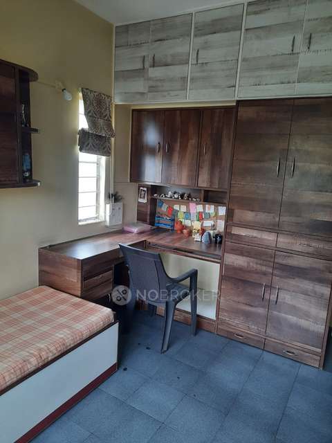 2 BHK Flat In Lunawat Complex for Rent  In Kothrud