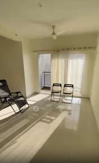 Single Room for Male In 2 BHK  In R9 Oro Avenue, Kolte Patil Township In R9 Oro Avenue D-building