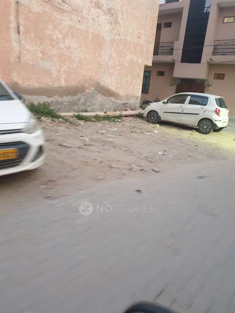 Plot For Sale  In Sector 105