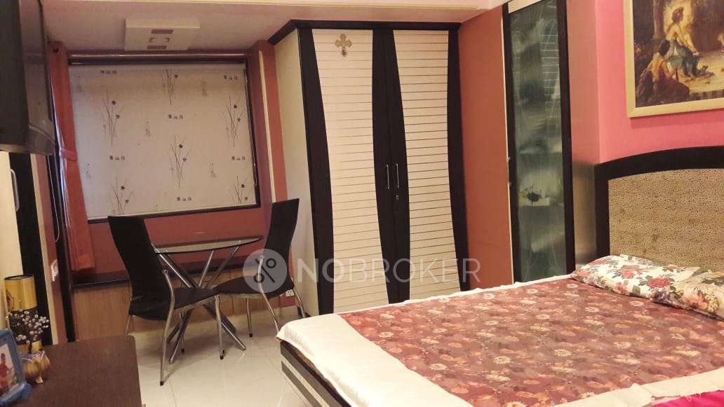 3 BHK Flat In Devashish Building Sion For Sale  In Sion