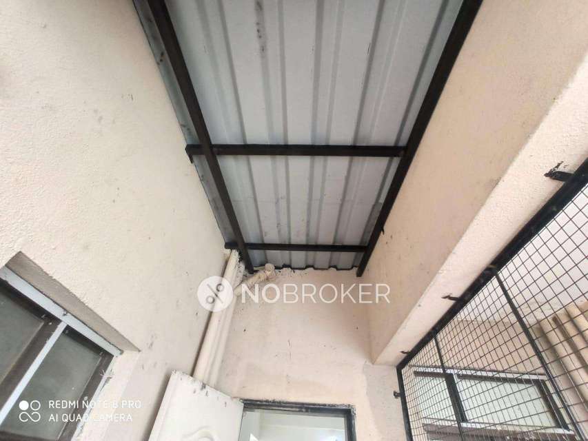 2 BHK Flat In Gulmohar Goldcoast Society For Sale  In Kharadi